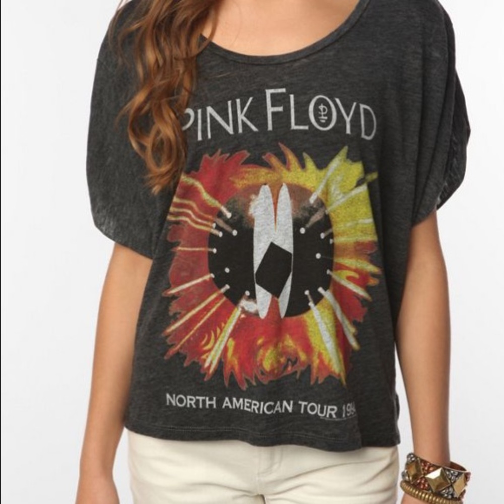 Chaser Tee Excellent Condition - image 4